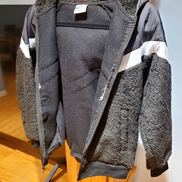 Boys warm jacket size 14/16 - Picture 10 of 10